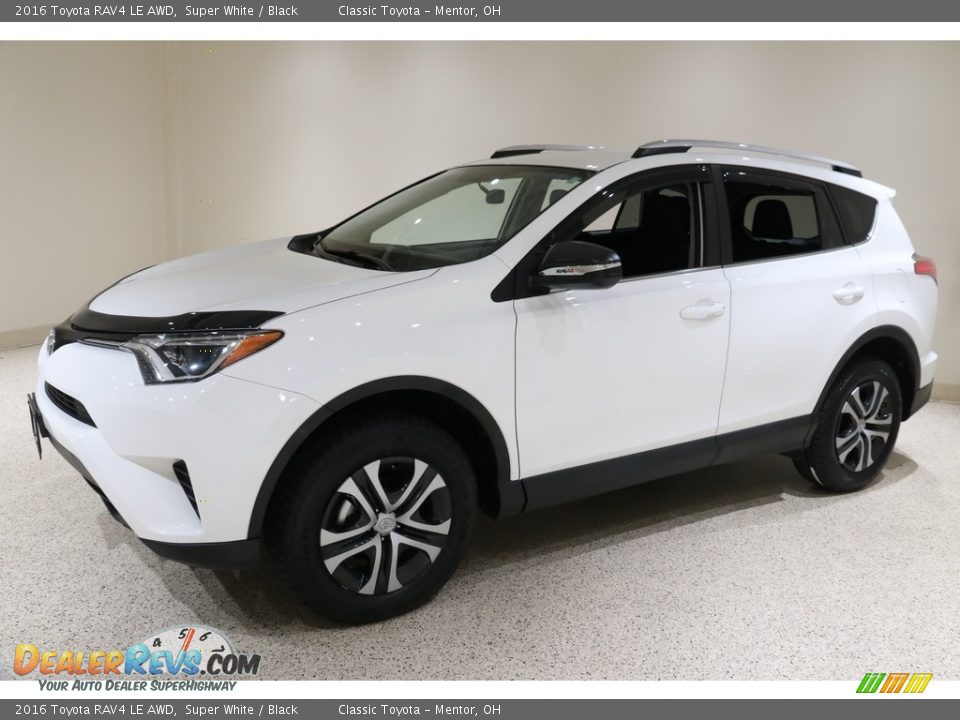 2016 Toyota RAV4 LE AWD Super White / Black Photo #3