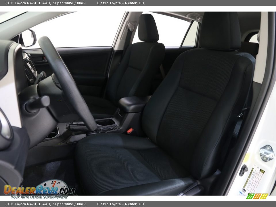 2016 Toyota RAV4 LE AWD Super White / Black Photo #5