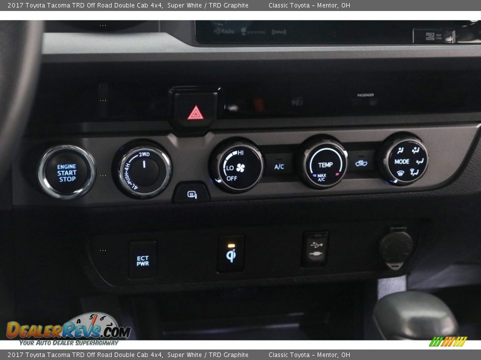 2017 Toyota Tacoma TRD Off Road Double Cab 4x4 Super White / TRD Graphite Photo #14