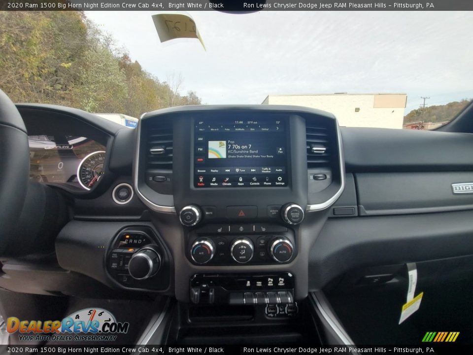 2020 Ram 1500 Big Horn Night Edition Crew Cab 4x4 Bright White / Black Photo #17