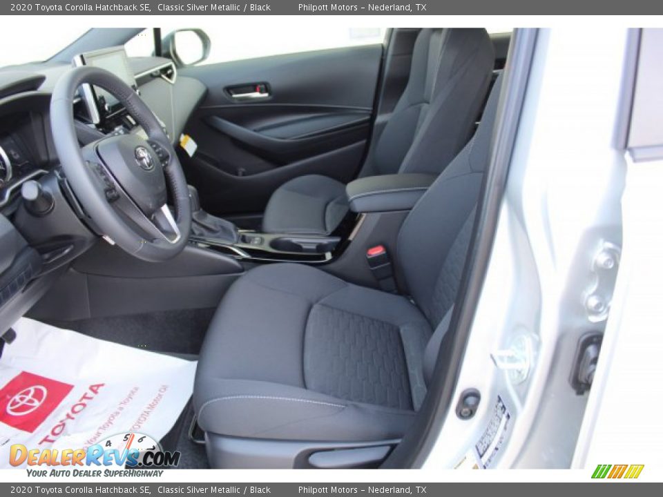 Black Interior - 2020 Toyota Corolla Hatchback SE Photo #10