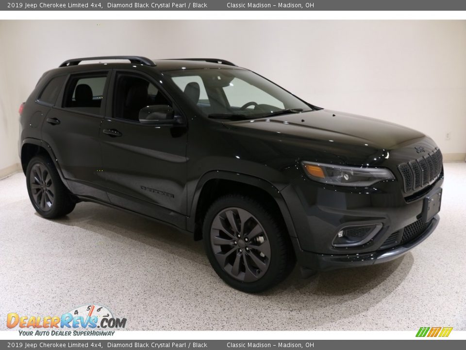 2019 Jeep Cherokee Limited 4x4 Diamond Black Crystal Pearl / Black Photo #1