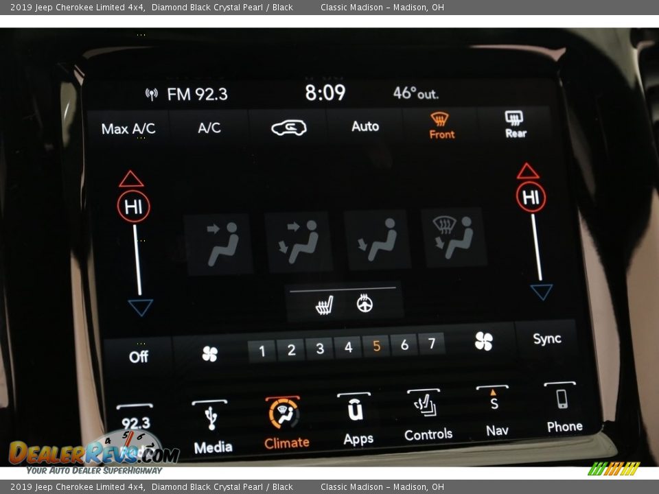 2019 Jeep Cherokee Limited 4x4 Diamond Black Crystal Pearl / Black Photo #11