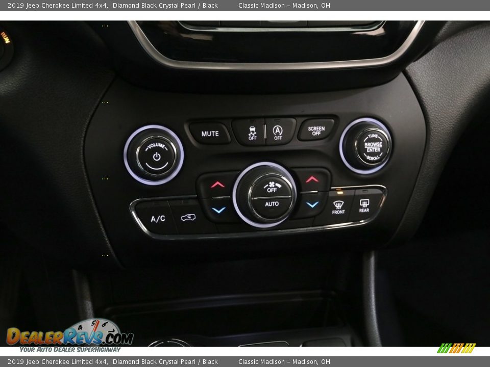 2019 Jeep Cherokee Limited 4x4 Diamond Black Crystal Pearl / Black Photo #17
