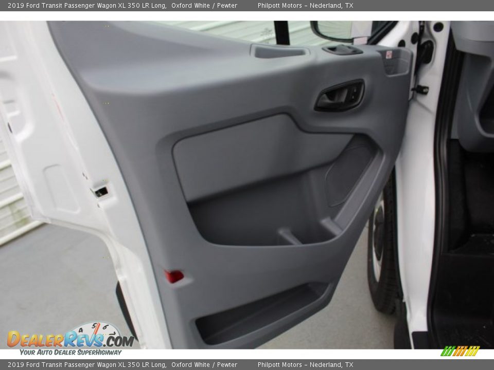 Door Panel of 2019 Ford Transit Passenger Wagon XL 350 LR Long Photo #9