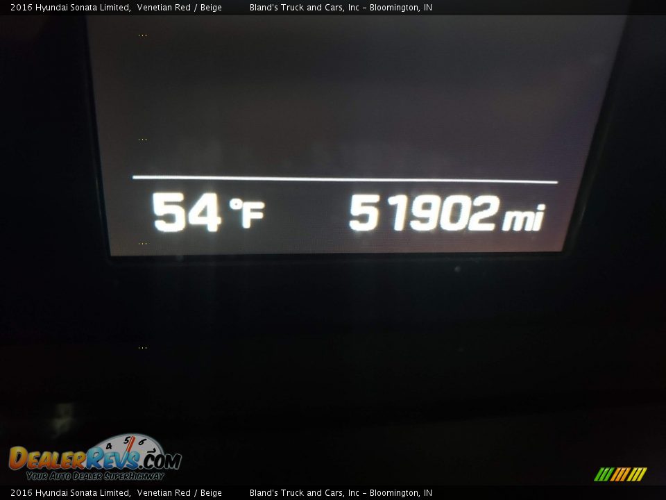 2016 Hyundai Sonata Limited Venetian Red / Beige Photo #18