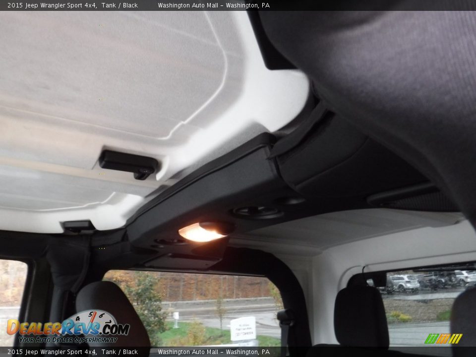 2015 Jeep Wrangler Sport 4x4 Tank / Black Photo #17