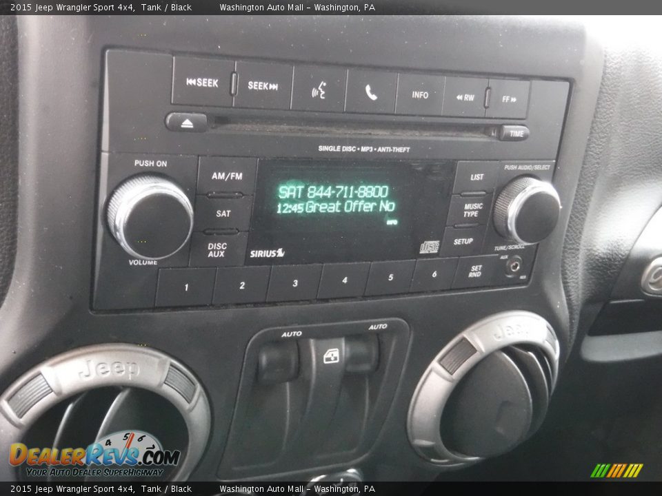 2015 Jeep Wrangler Sport 4x4 Tank / Black Photo #20