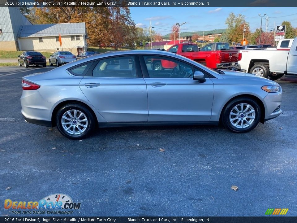 2016 Ford Fusion S Ingot Silver Metallic / Medium Earth Gray Photo #5