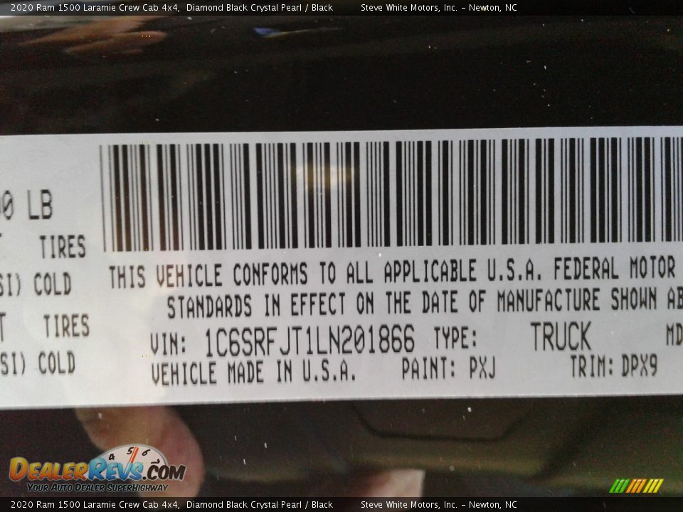 2020 Ram 1500 Laramie Crew Cab 4x4 Diamond Black Crystal Pearl / Black Photo #33