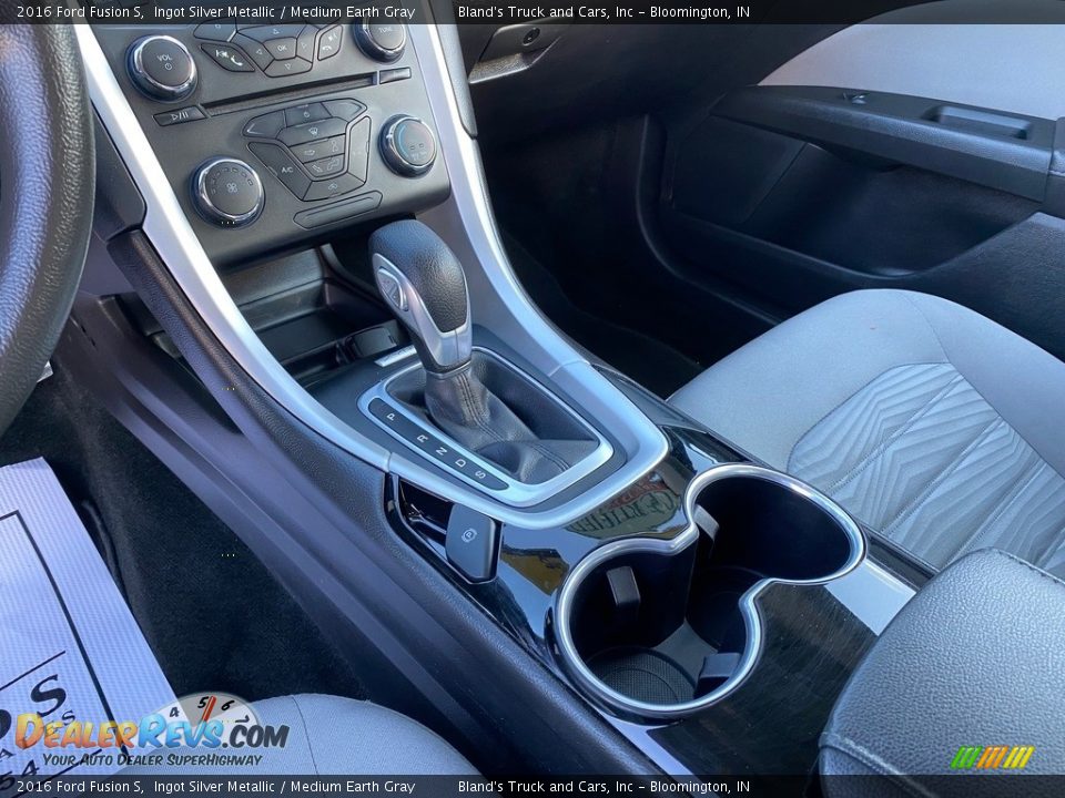 2016 Ford Fusion S Ingot Silver Metallic / Medium Earth Gray Photo #27