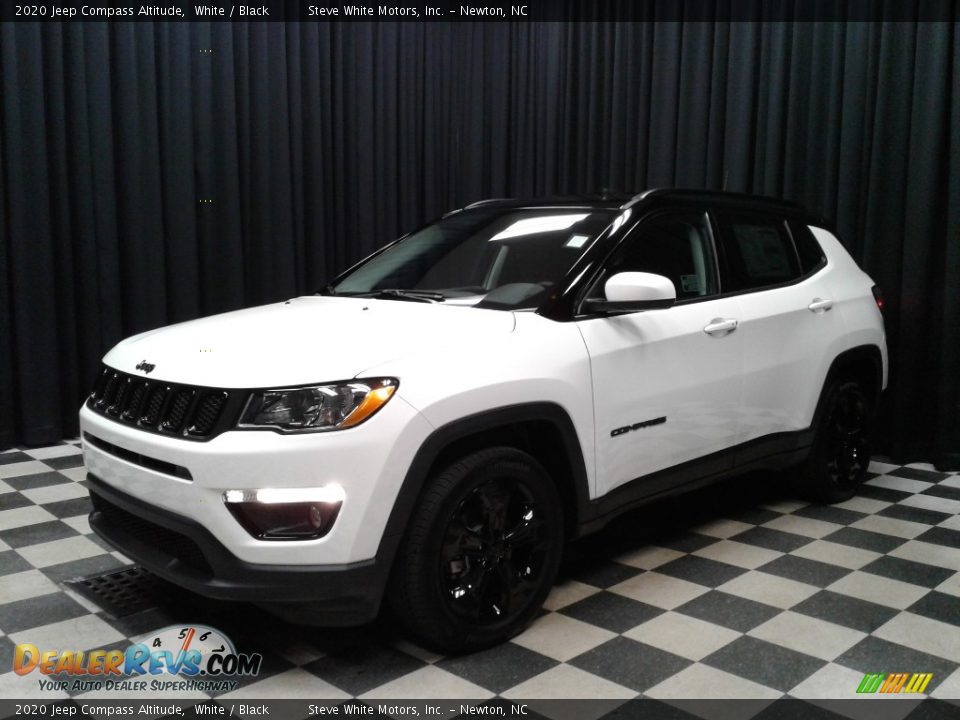 2020 Jeep Compass Altitude White / Black Photo #2