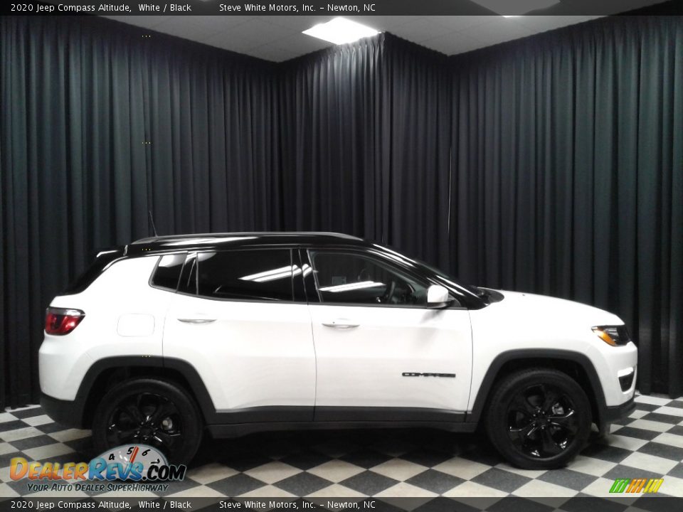 2020 Jeep Compass Altitude White / Black Photo #5
