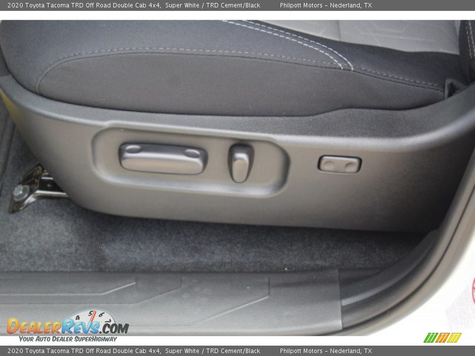 2020 Toyota Tacoma TRD Off Road Double Cab 4x4 Super White / TRD Cement/Black Photo #11