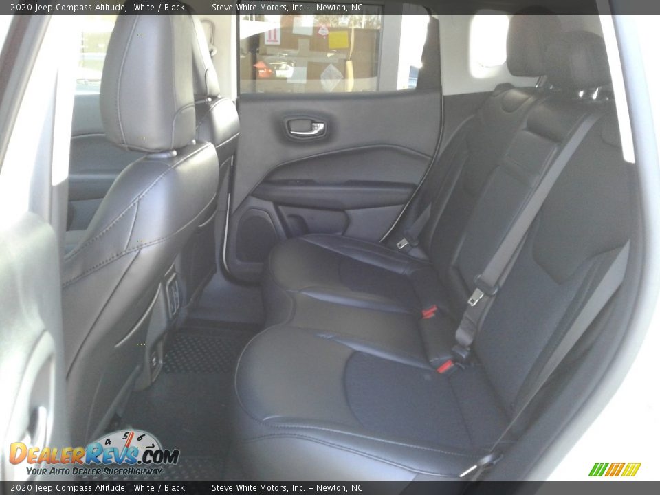 2020 Jeep Compass Altitude White / Black Photo #11