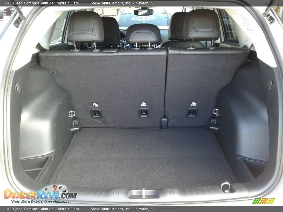 2020 Jeep Compass Altitude White / Black Photo #12