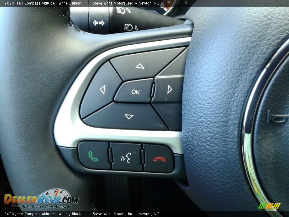 2020 Jeep Compass Altitude White / Black Photo #16