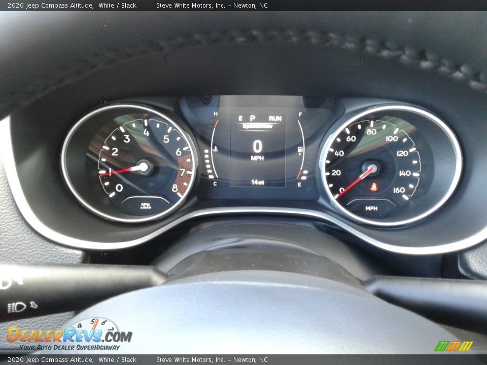 2020 Jeep Compass Altitude White / Black Photo #18