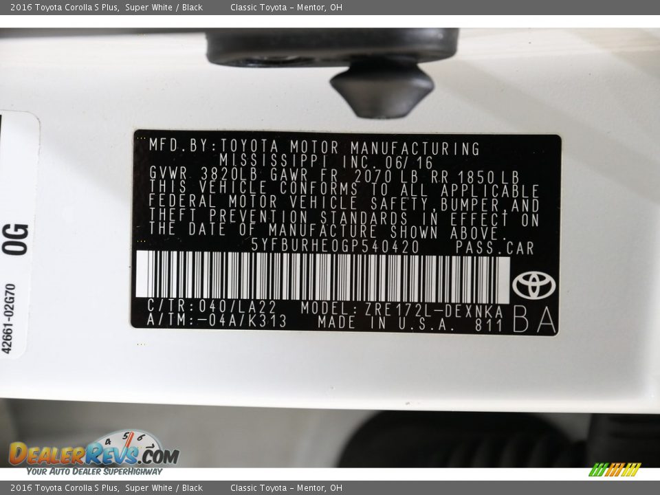 2016 Toyota Corolla S Plus Super White / Black Photo #20