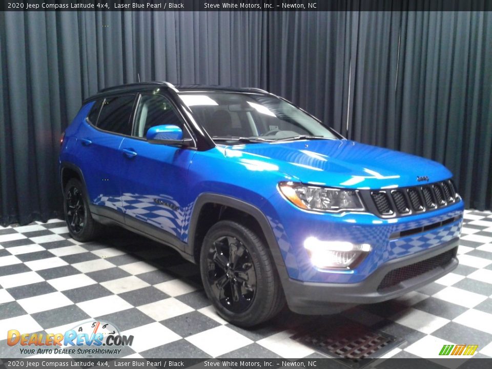 2020 Jeep Compass Latitude 4x4 Laser Blue Pearl / Black Photo #4