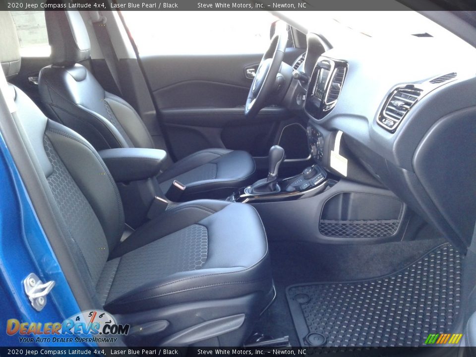 2020 Jeep Compass Latitude 4x4 Laser Blue Pearl / Black Photo #14