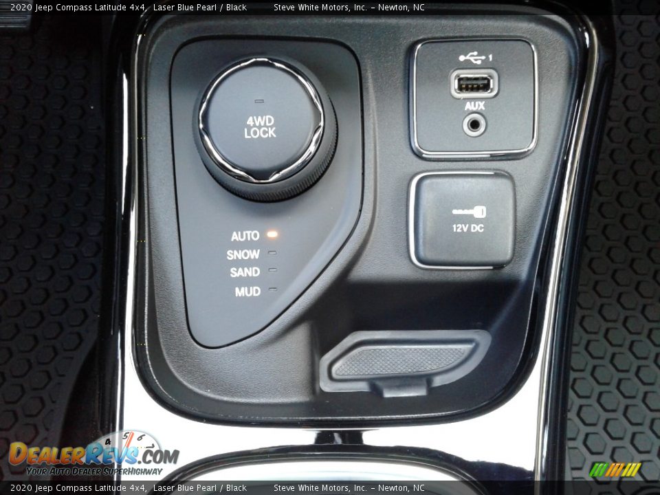 2020 Jeep Compass Latitude 4x4 Laser Blue Pearl / Black Photo #25