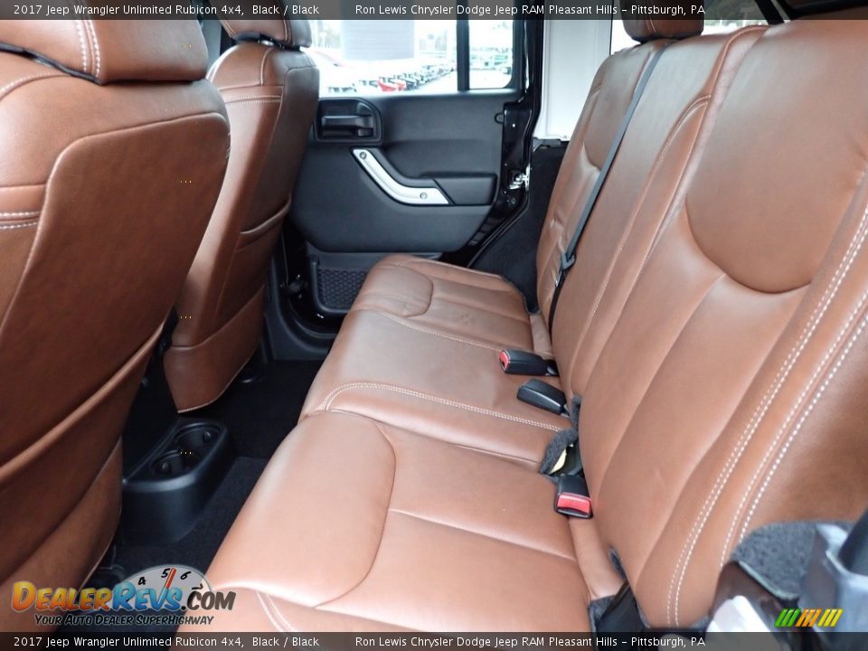2017 Jeep Wrangler Unlimited Rubicon 4x4 Black / Black Photo #13