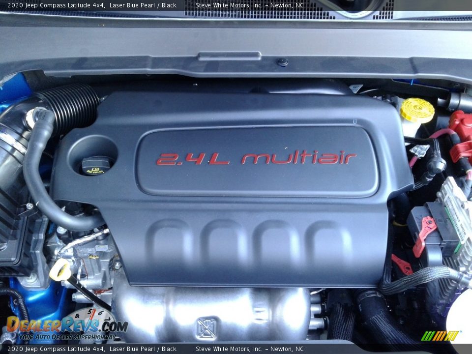 2020 Jeep Compass Latitude 4x4 Laser Blue Pearl / Black Photo #28