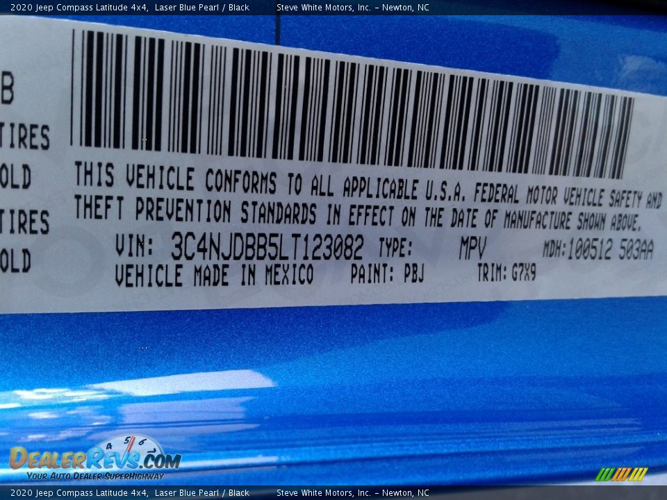 2020 Jeep Compass Latitude 4x4 Laser Blue Pearl / Black Photo #29