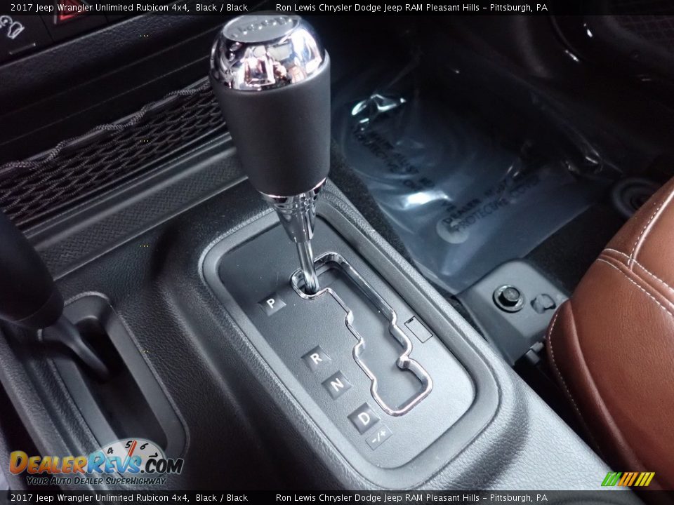 2017 Jeep Wrangler Unlimited Rubicon 4x4 Black / Black Photo #18
