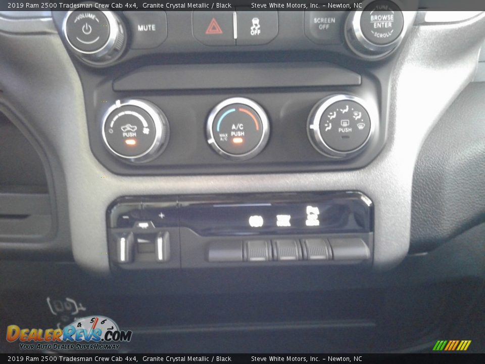 2019 Ram 2500 Tradesman Crew Cab 4x4 Granite Crystal Metallic / Black Photo #24