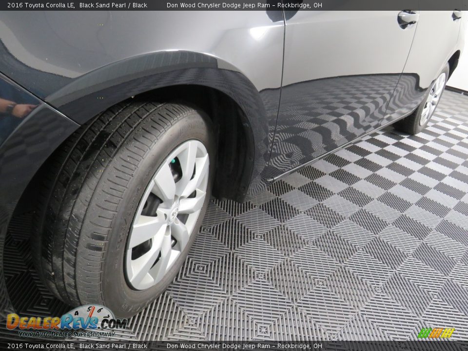 2016 Toyota Corolla LE Black Sand Pearl / Black Photo #10