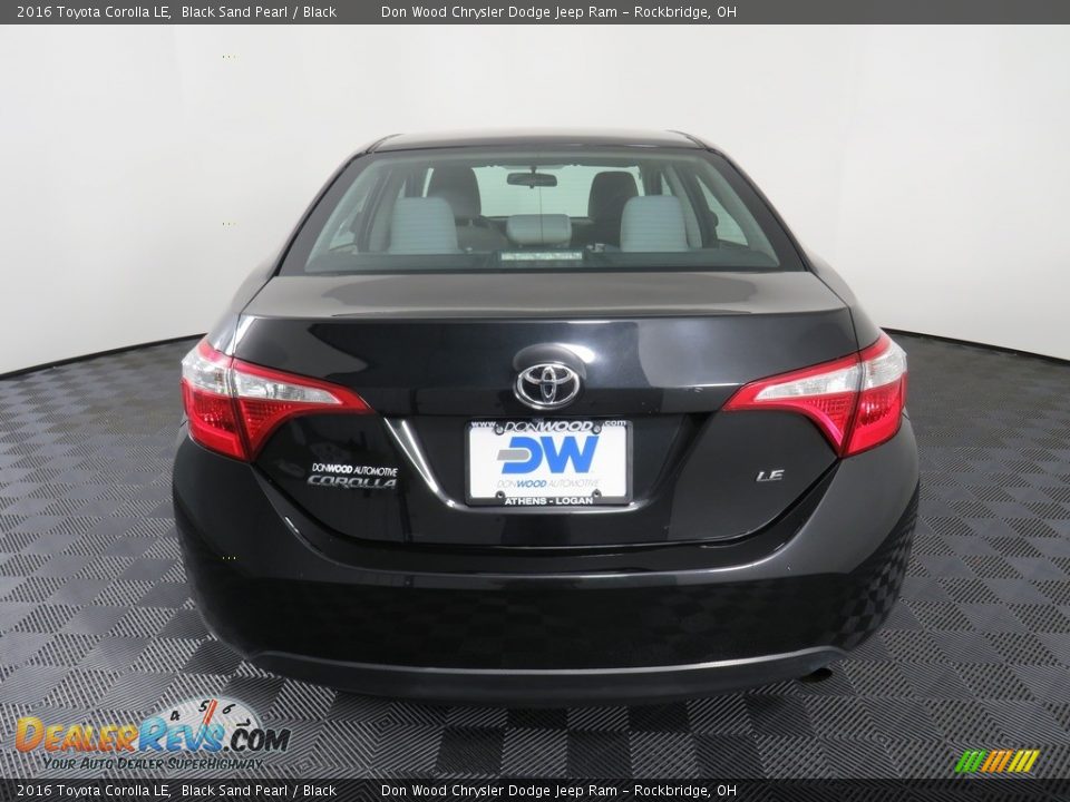 2016 Toyota Corolla LE Black Sand Pearl / Black Photo #13