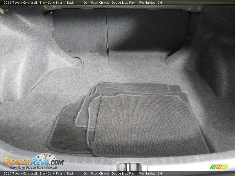 2016 Toyota Corolla LE Black Sand Pearl / Black Photo #15