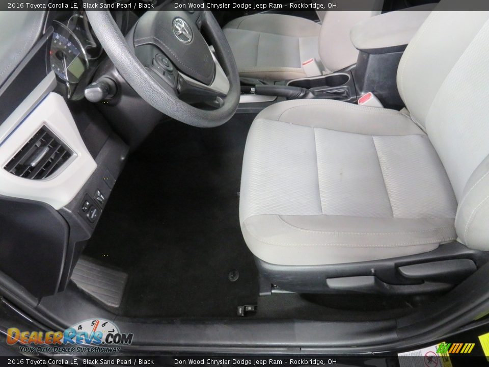 2016 Toyota Corolla LE Black Sand Pearl / Black Photo #21