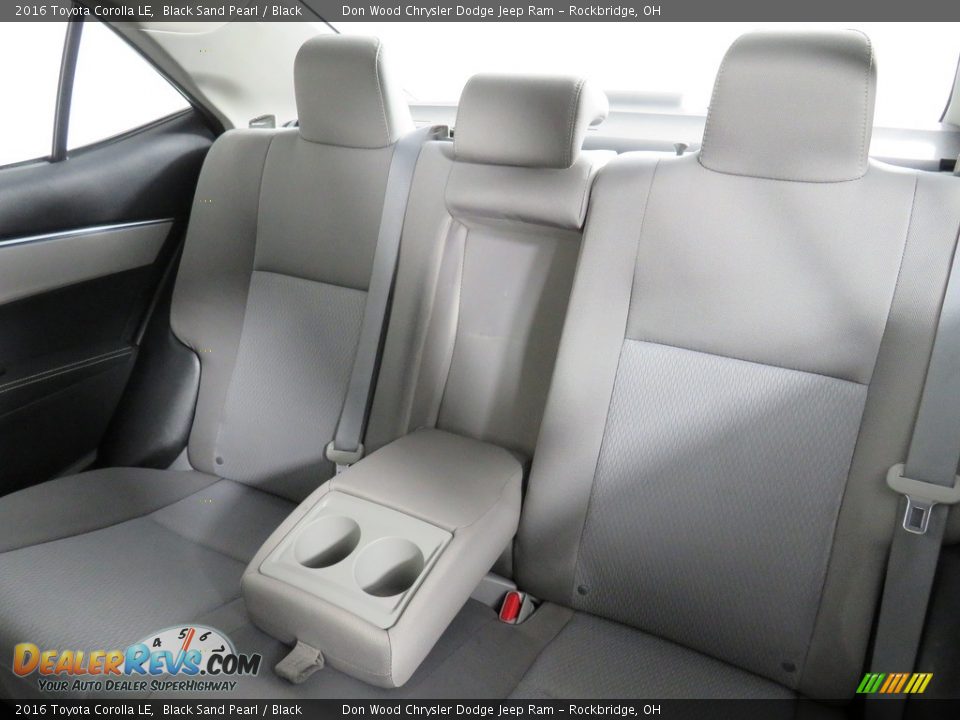 2016 Toyota Corolla LE Black Sand Pearl / Black Photo #23