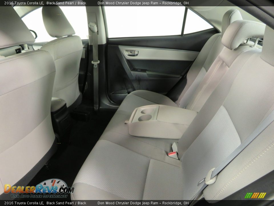 2016 Toyota Corolla LE Black Sand Pearl / Black Photo #25