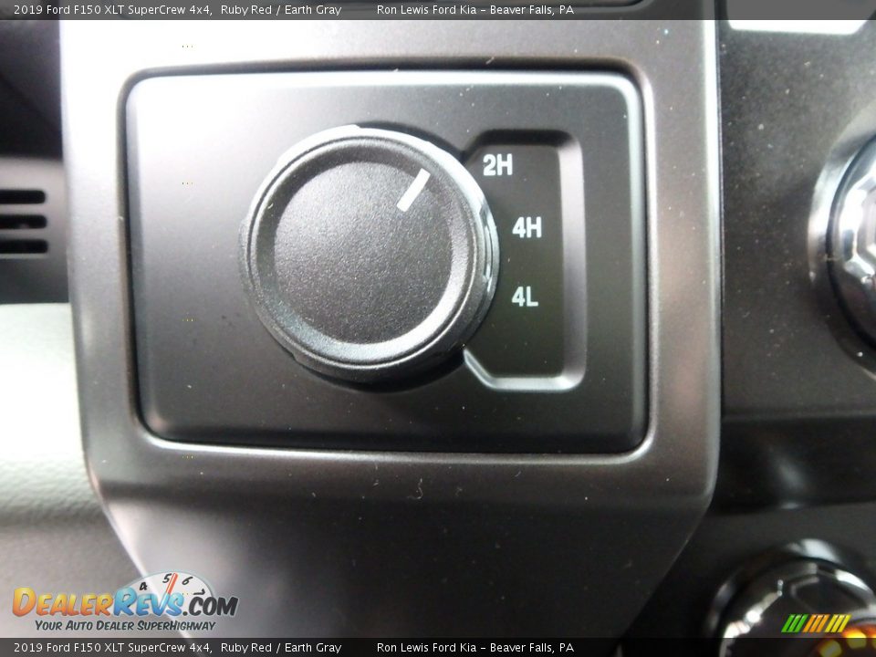 2019 Ford F150 XLT SuperCrew 4x4 Ruby Red / Earth Gray Photo #18