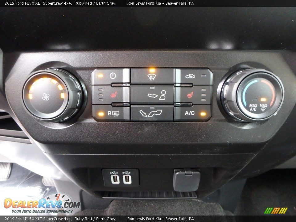 2019 Ford F150 XLT SuperCrew 4x4 Ruby Red / Earth Gray Photo #19