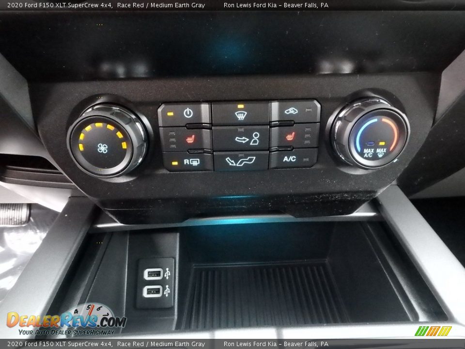 Controls of 2020 Ford F150 XLT SuperCrew 4x4 Photo #19