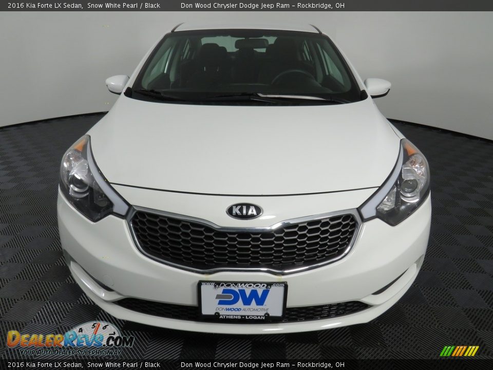 2016 Kia Forte LX Sedan Snow White Pearl / Black Photo #4