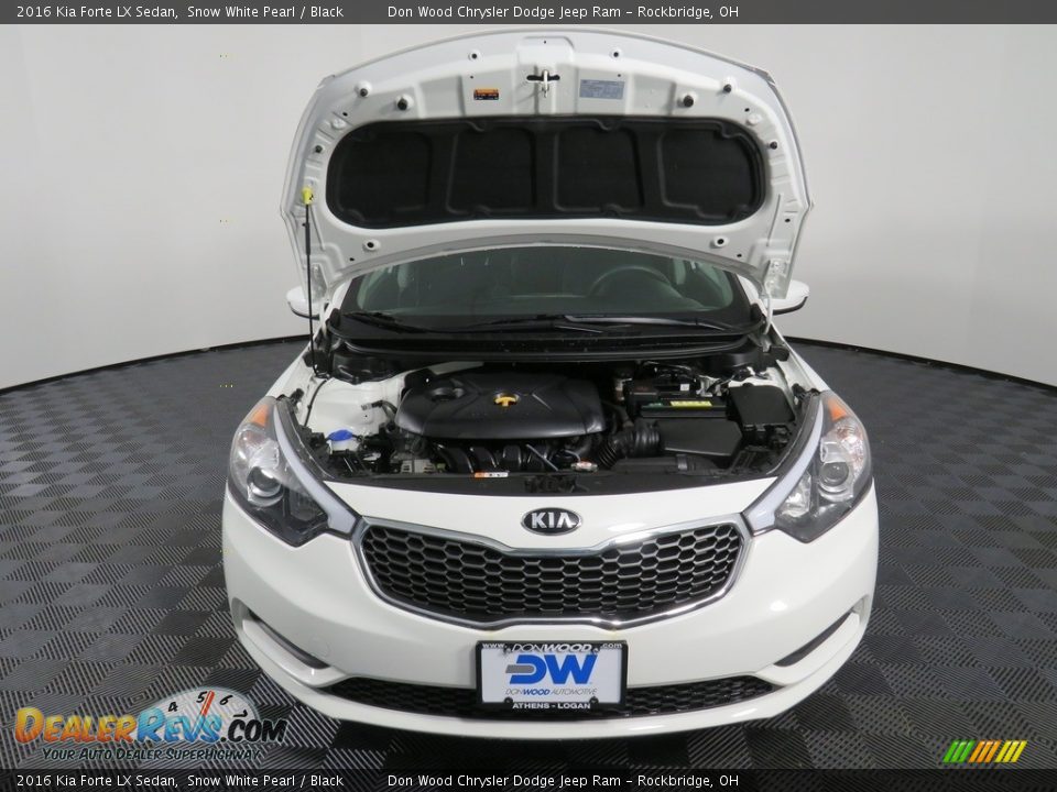 2016 Kia Forte LX Sedan Snow White Pearl / Black Photo #5