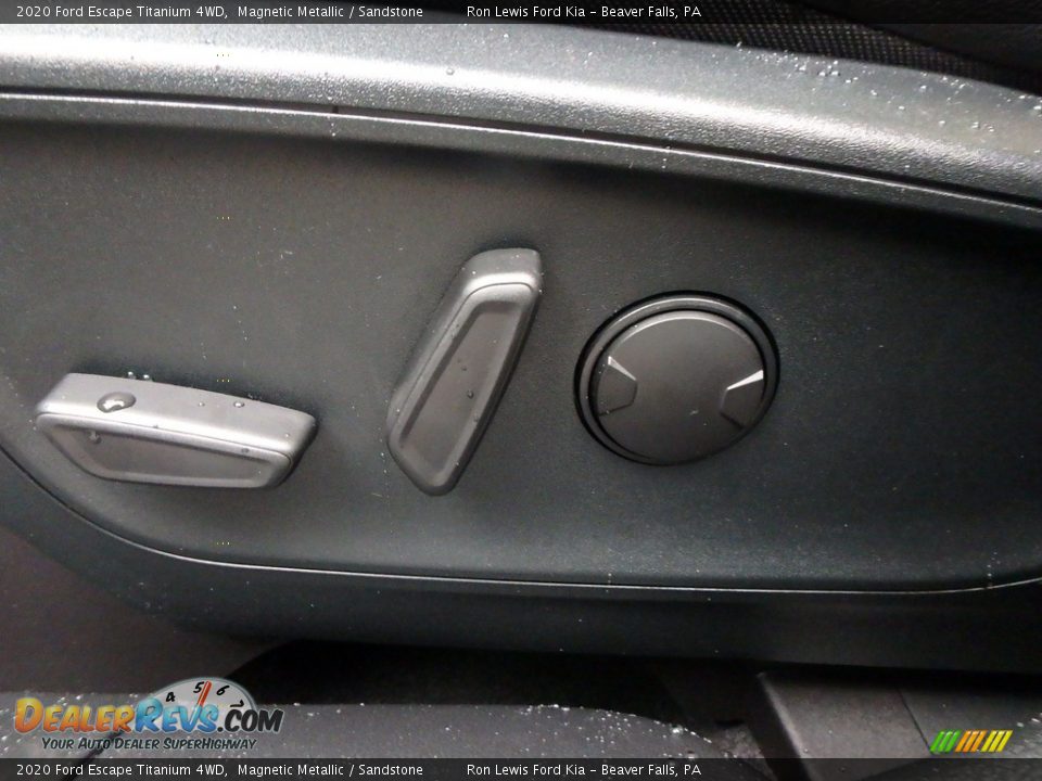 2020 Ford Escape Titanium 4WD Magnetic Metallic / Sandstone Photo #16