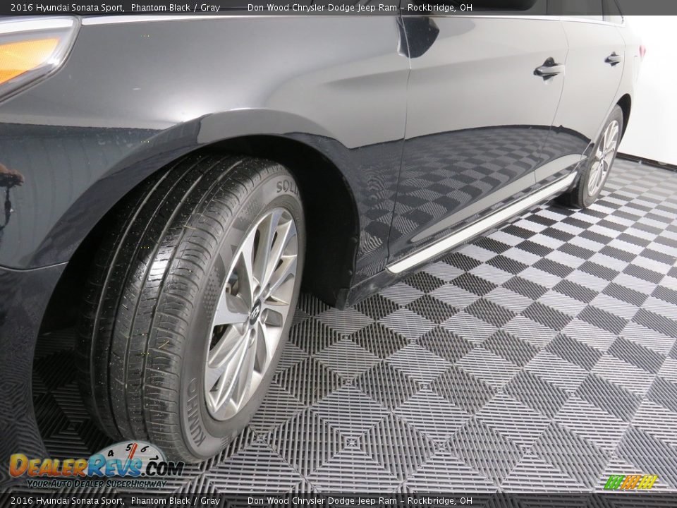 2016 Hyundai Sonata Sport Phantom Black / Gray Photo #9