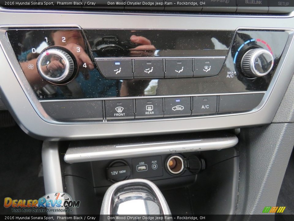 2016 Hyundai Sonata Sport Phantom Black / Gray Photo #28