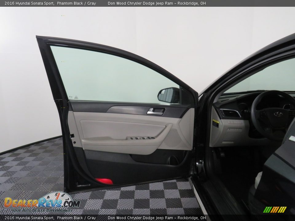 2016 Hyundai Sonata Sport Phantom Black / Gray Photo #30