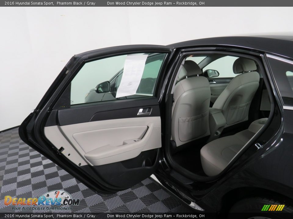 2016 Hyundai Sonata Sport Phantom Black / Gray Photo #33