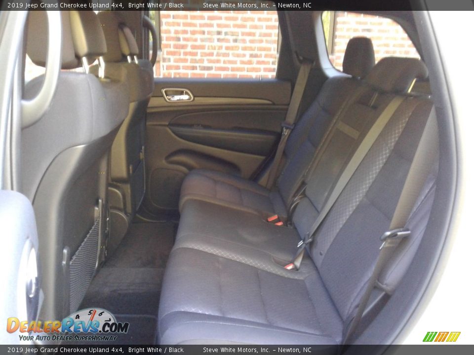 2019 Jeep Grand Cherokee Upland 4x4 Bright White / Black Photo #11