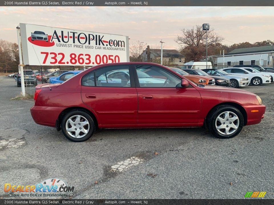 2006 Hyundai Elantra GLS Sedan Electric Red / Gray Photo #2