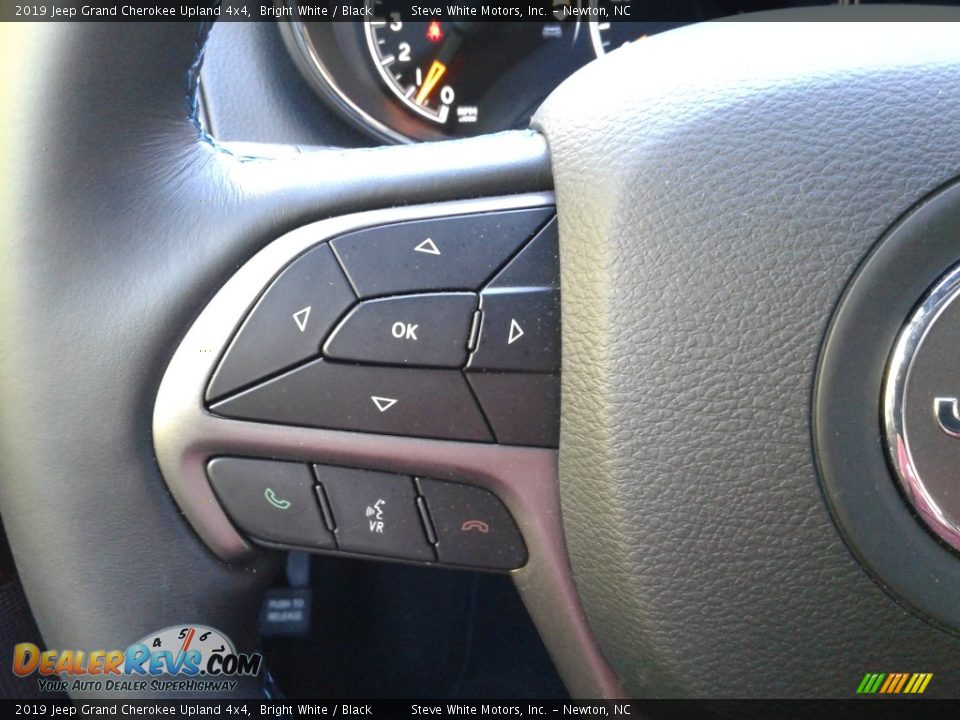 2019 Jeep Grand Cherokee Upland 4x4 Bright White / Black Photo #17